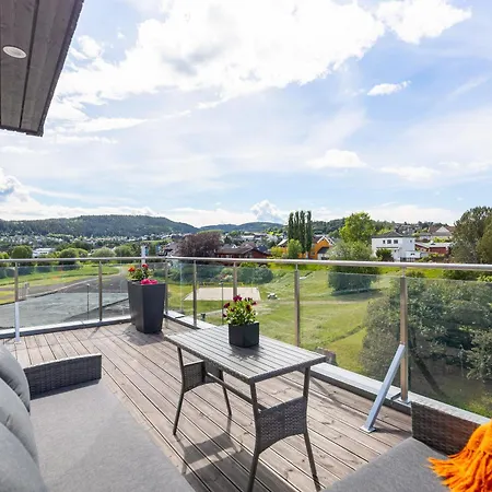 Appartement Sentrumsnaer Toppleilighet Med To Soverom Trondheim