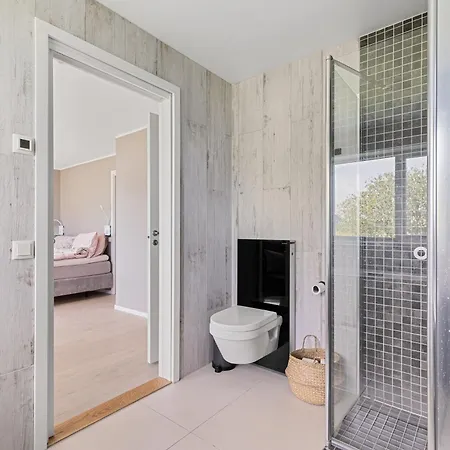 Sentrumsnaer Toppleilighet Med To Soverom Appartement