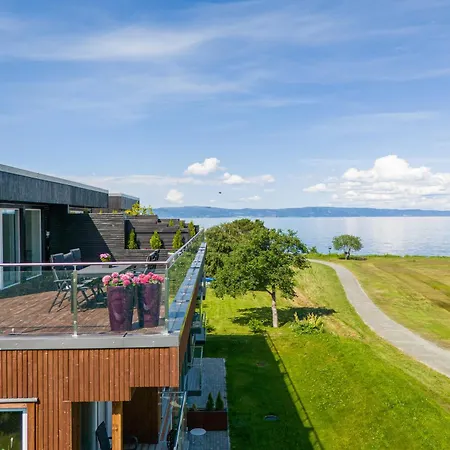 Sentrumsnaer Toppleilighet Med To Soverom Appartement *